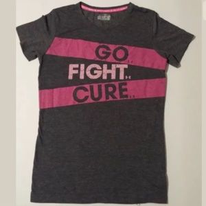 ⬇️$15 Under Armour Breast Cancer Awareness Shirt S